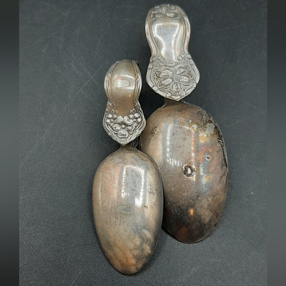 Vintage 1847 Rogers Bros. Silverplate Curved Handle Infant Feeding Spoons Pair - Picture 3 of 5